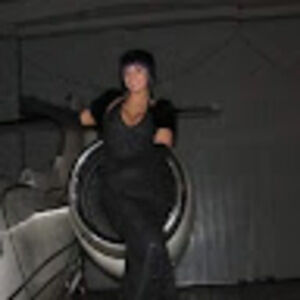 Meet your Posher, Crystal